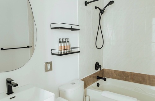 Ucluelet Hotel | Ucluelet Wildwood Inn