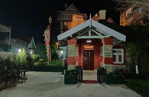 Darjeeling Villa | Udaan Cedar Cottage