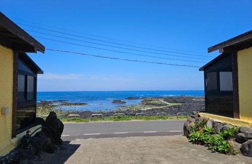 Jeju City House | Udo Pension Haeyeon
