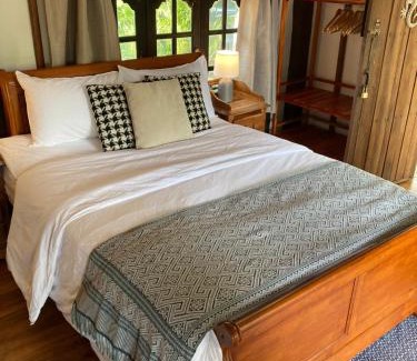 Kumphawapi House | Udon Thani Farm Stay Talay Bua Daeng