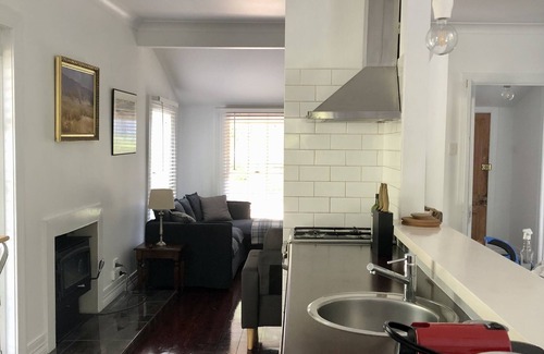 Daylesford House | Uffington house ~Two bedrooms in Daylesford~beautiful garden views