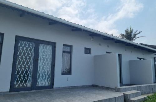 Oslo Beach House | Ugu Home Feeling Guesthouse