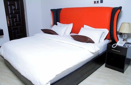 Calabar Hotel | Ugwis Hotel and Suites