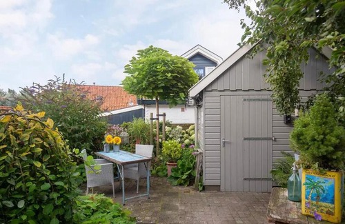 Hindeloopen Bed & Breakfast | Uit Alle Windstreken