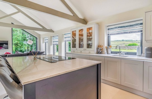 Carnforth Cottage | UK34190 - Gowan View