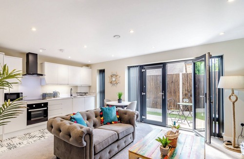 Scarborough Cottage | UK40240-The Bluebell