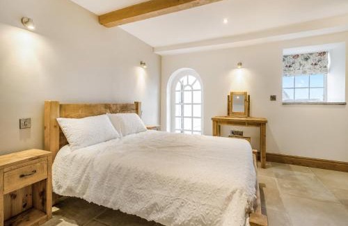 Llanfor House | Uk45796 - Ty Canol