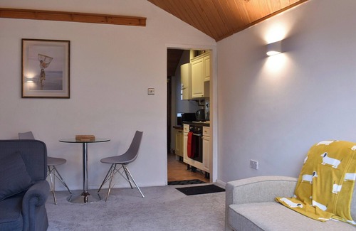 Littlehampton Cottage | UKC4173 The Cottage by the Sea Annexe