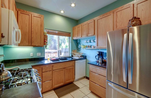 Ukiah House | Ukiah Vacation Rental < 10 Mi to Lake Mendocino