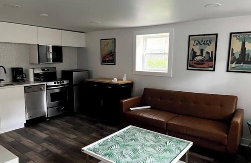 Ukrainian Village House | Ukrainian Village Hideaway