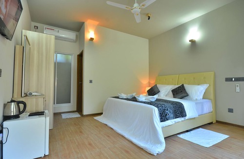 Ukulhas House | Ukulhas Beach Inn