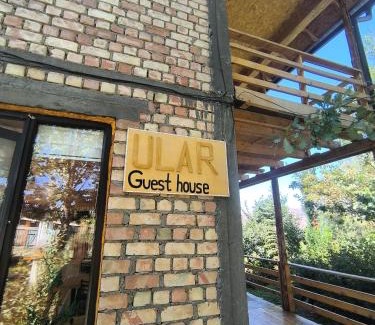 Chuy Province House | Ular Guest House
