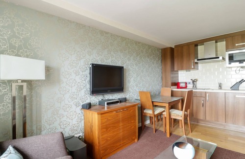 Penrith Cottage | ULLSWATER 29, character holiday cottage, with pool in Penrith