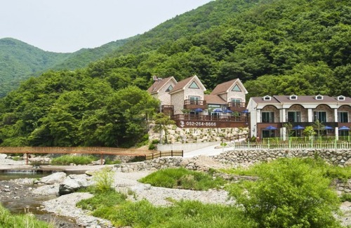 Ulsan Hotel | Ulsan (Baenaegol) Hugh Pension