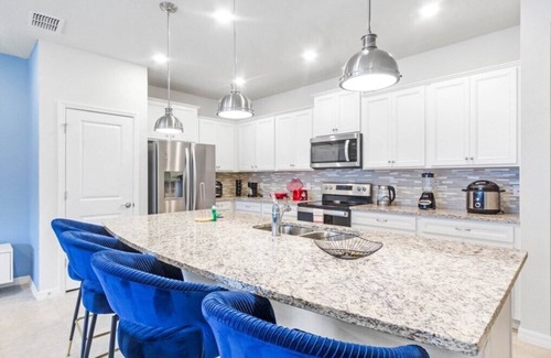 Tuscan Hills Villa | Ultimate 5 Bedroom Windsor Island Resort Pool home