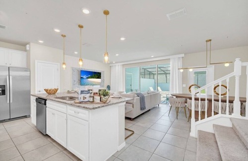 Tuscan Hills Villa | Ultimate 5 Bedroom Windsor Island Resort Pool home