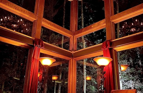 Black Hawk Cabin | Ultimate Cabin and Treehouse experience - just 1 hour from Denver.