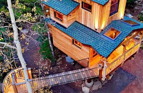 Black Hawk Cabin | Ultimate Cabin and Treehouse experience - just 1 hour from Denver.