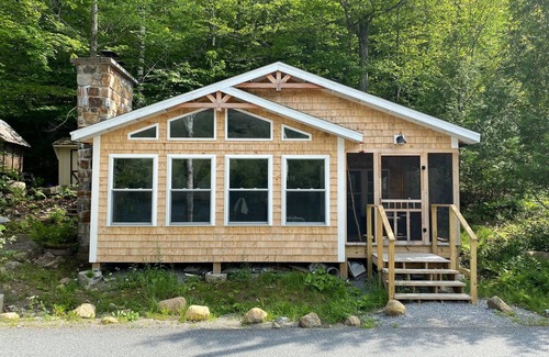 Adirondack Cabin | Ultimate couples getaway! Quiet and private Lakeside Cottage in the Adirondacks