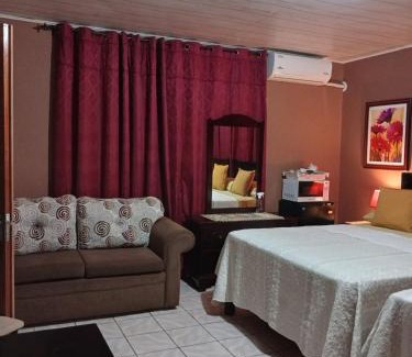 Santa Cruz Bed & Breakfast | Ultimate Freedom Bed and Breakfast