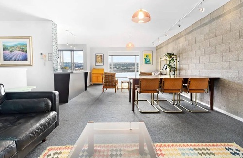 Miramar House | Ultimate getaway overlooking Wellington Harbour