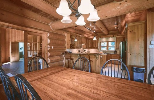 Fiddler Lake Resort Ski Chalet | Ultimate Group Escape: Pool, Hot Tub, Games, Sauna