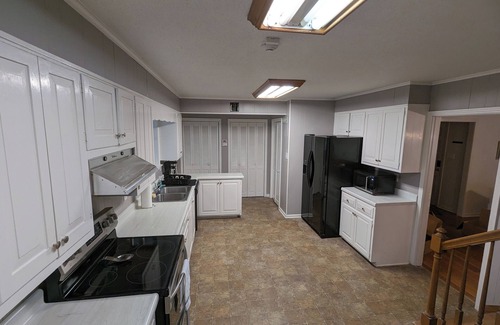 Jackson House | Ultimate Group Getaway Sleeps 18-Game Room-8BR/5BA