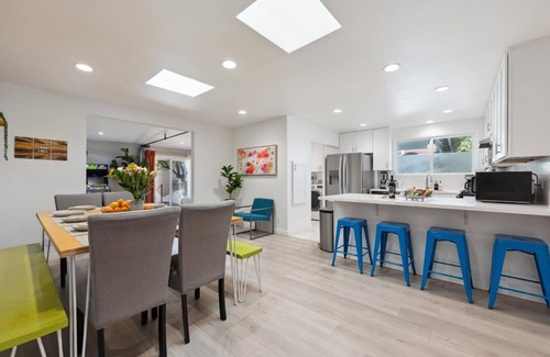 West Hills Villa | Ultimate LA Villa: Htd Pool, Ping Pong, BBQ, Gym