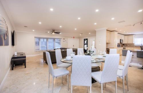 South Lake House | Ultimate Luxury 5BR Villa near Hollywood Beach