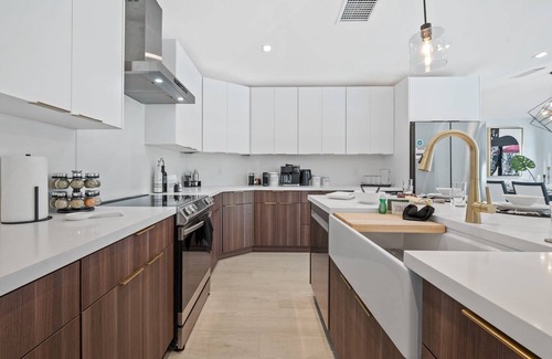 North Andrews Gardens House | Ultimate Luxury Living | Spacious Interior | Gazebo & Pool Oasis