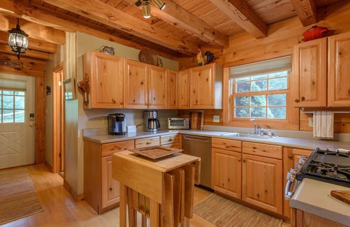 Boone Cabin | Ultimate Mountain Getaway for Nature Lovers