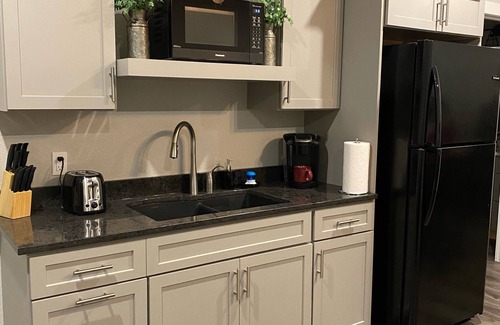 Elkhart Lake Condo | Ultimate Racing Fan Suite Near Road America – Relax Between Laps!
