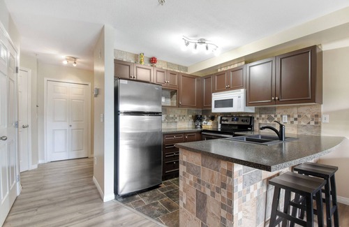Quail Ridge Apartment | Ultimate Relaxation Awaits! Amazing Golf Course Views - 205A