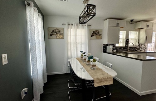 Lenoir House | Ultimate Relaxation Near Downtown Lenoir.