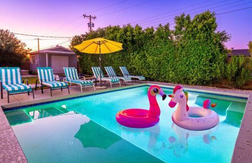 South Scottsdale House | Ultimate, Scottsdale Getaway! Pool, BBQ, Sleeps 14