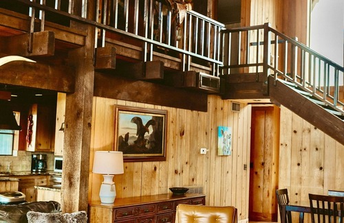 Point Venture House | ULTIMATE TX LAKE HOUSE! Waterfront, 360 Views, Lake Travis, Austin, Hill Country