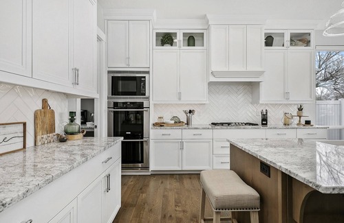 Garden City House | Ultimate Vacay Home in Fam Friendly Neighborhood! Spacious Living | Gourmet Kitchen | Community Pool