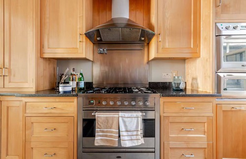 Belgravia House | Ultra Luxury 6 Bed Mansion Opposite Buckingham Palace with AC