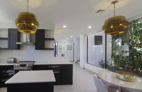 Playa Hermosa Condo | Ultra Luxury Villa 6 bedroom Villa - Private Pool on the beach!