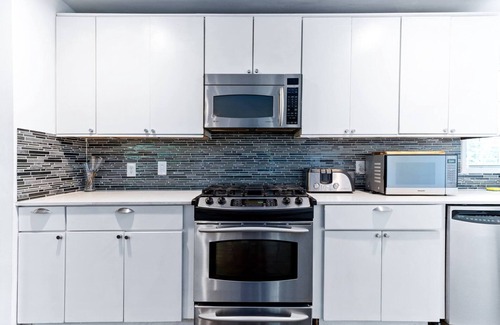 North Buckhead House | Ultra Modern Private House