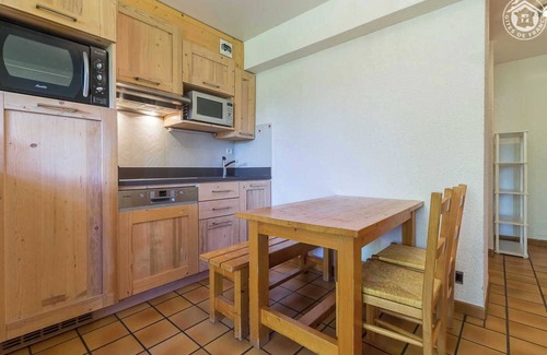 Lanslevillard House | Ultra-privileged location for this gîte in the heart of the Val Cenis Vanoise ski area (125 km of ski trails).