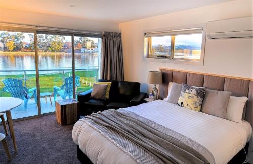 Ulverstone Apartment | Ulverstone River Edge HolidayApartments
