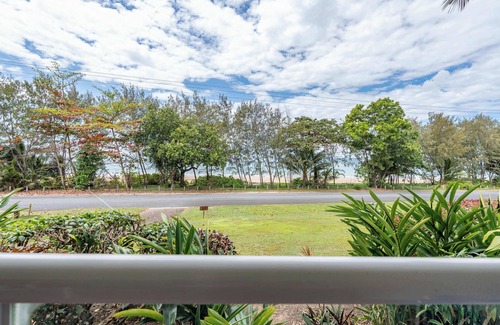 Wongaling Beach Apartment | Ulysses One ~ Beachfront Escape ~ 2 Bedroom Spacious