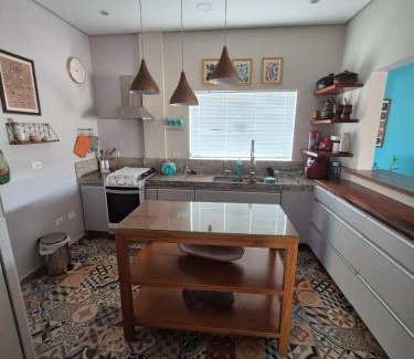 Centro House | Uma ilha no centro de Caragua com 3 Quartos