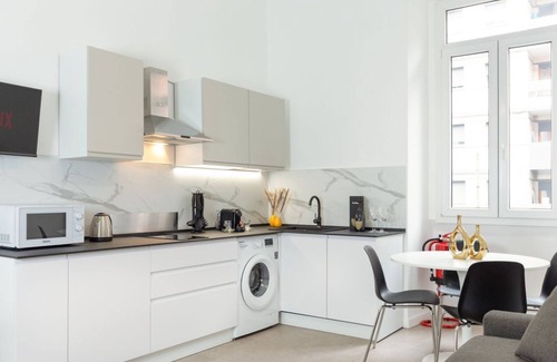 Calvairate Apartment | Umbria Klimt Suite - Near Fondazione Prada