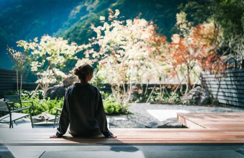 Aoi Ward Hotel | UMEGASHIMA DRIVEｰIN ＆ SAUNA VILLA
