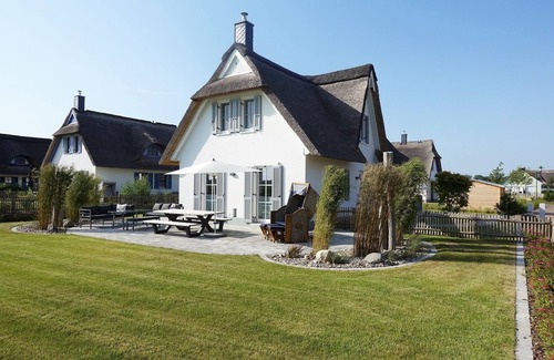 Zierow House | Umzäuntes Reethaus mit Weitblick - Hunde Sind Herzlich Willkommen