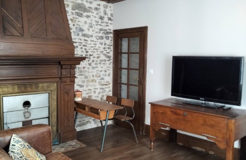 Ligny-le-Chatel House | "Un Autre Temps" guest house near Chablis (10km)
