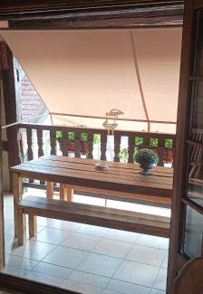 Beblenheim Apartment | Un balcon sur les toits