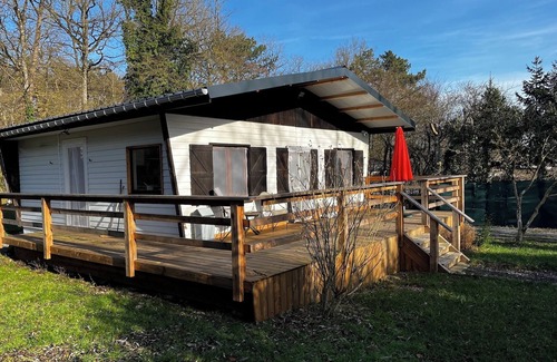Ave et Auffe Ski Chalet | Un Chalet Loin des Regards et Proche des Attractions Comme les Grottes de Han